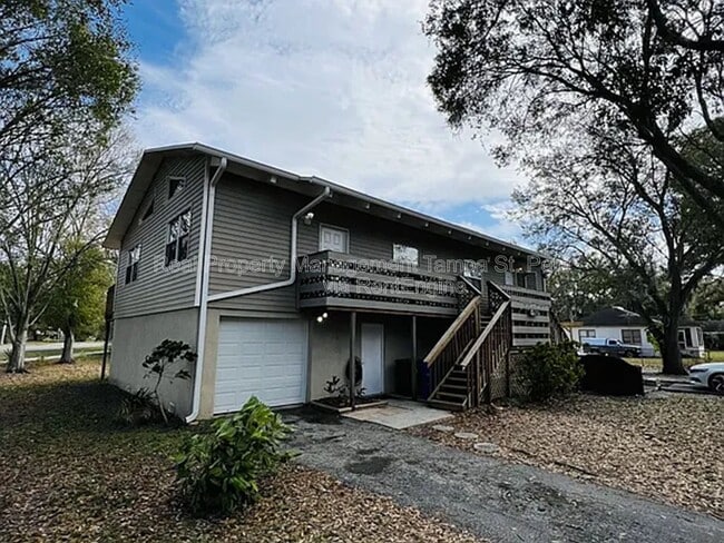 805 St Petersburg Dr W in Oldsmar, FL - Building Photo - Building Photo