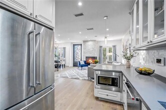 18228 Grevillea Ave in Redondo Beach, CA - Building Photo - Building Photo