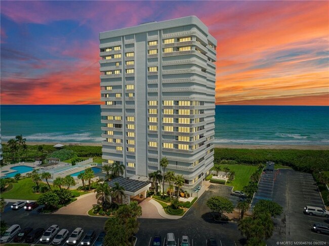 9960 S Ocean Dr in Jensen Beach, FL - Building Photo - Building Photo