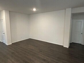 3061 Stratford Wy in Heartland, TX - Building Photo - Building Photo