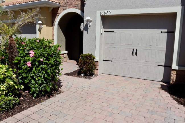 property at 10820 Alvara Point Dr