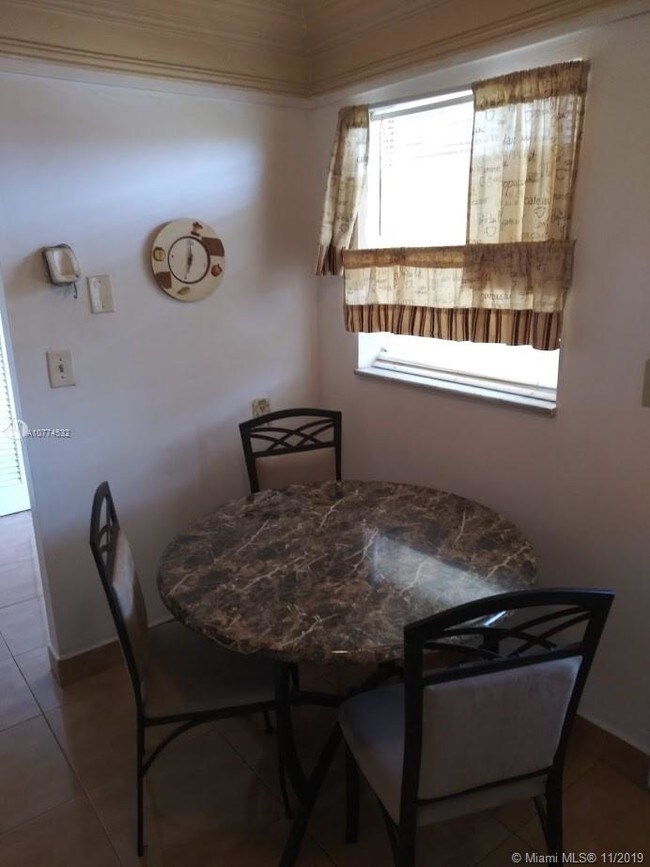 620 NE 12th Ave-Unit -408 in Hallandale Beach, FL - Building Photo - Building Photo