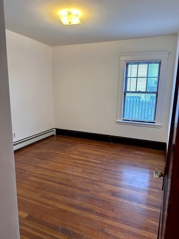 9 Woodward Ave, Unit 1L in Quincy, MA - Foto de edificio - Building Photo