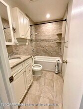 6 Teabury Ln in Ocean Township, NJ - Building Photo - Building Photo