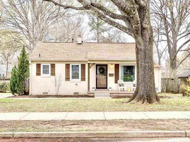 property at 3878 Lytle Cir