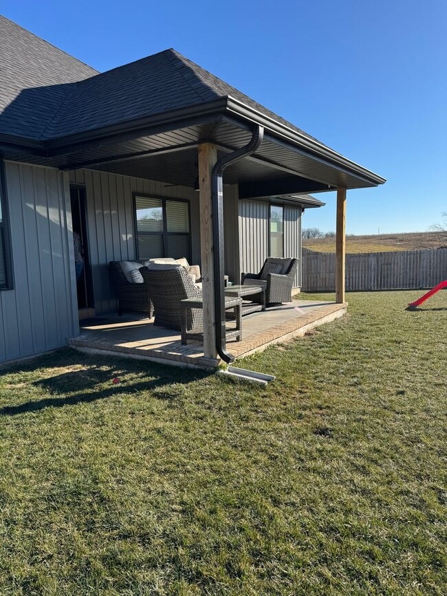 property at 3041 E Franz Sigel St