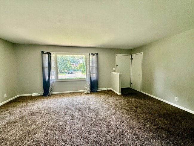 209 Flintridge Dr in Rockford, IL - Building Photo - Building Photo