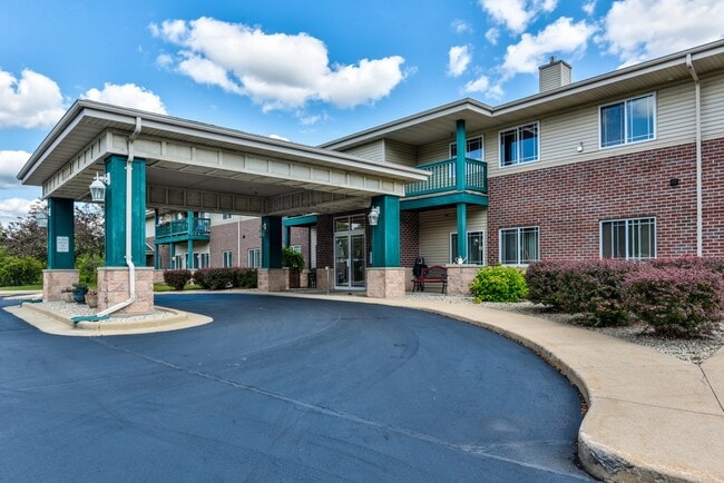 328 Prairie Meadows Apartments II in Germantown, WI - Building Photo - Building Photo