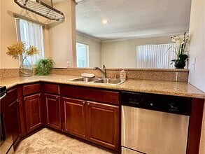 7405 Charmant Dr in San Diego, CA - Building Photo - Building Photo