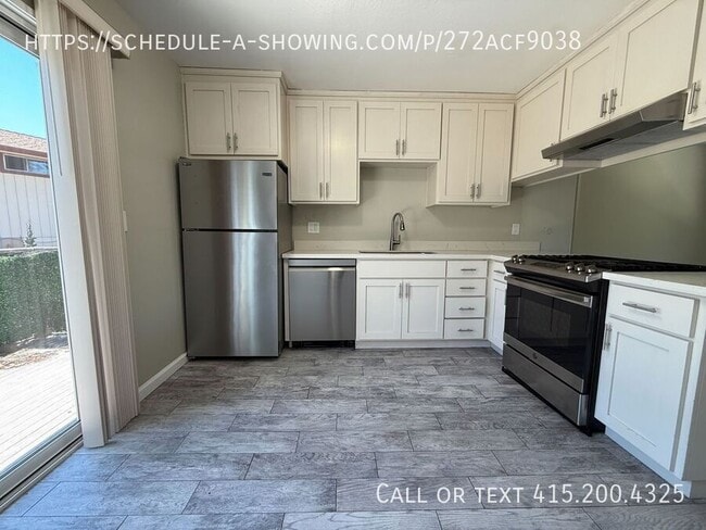 property at 2895 Capitola Rd