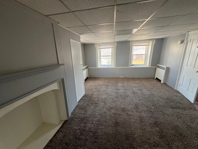 310 W Lancaster Ave, Unit 2W