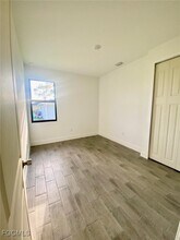 5425-5427 Centennial Blvd in Lehigh Acres, FL - Building Photo - Building Photo