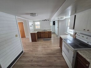 418 W Lima St in Findlay, OH - Foto de edificio - Building Photo