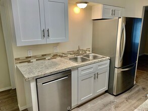 2011 W Grace Ave in Spokane, WA - Building Photo - Building Photo