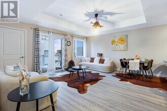 804 Parnian Private in Ottawa, ON - Building Photo - Building Photo