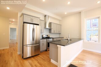 20 George St, Unit 1 in Somerville, MA - Building Photo - Building Photo