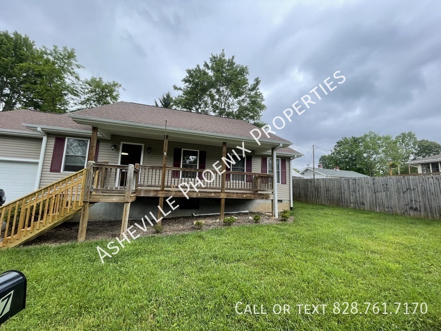 7 Spruce Shade Ct in Asheville, NC - Building Photo