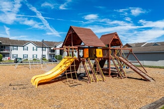 Dooley's Orchard in Lewis Center, OH - Building Photo - Building Photo