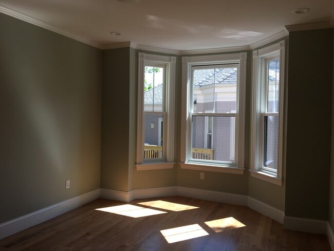 93 Upland Rd, Unit 1