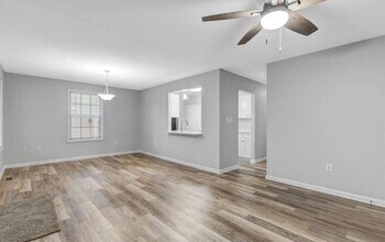 3629 10th St in North Beach, MD - Foto de edificio - Building Photo