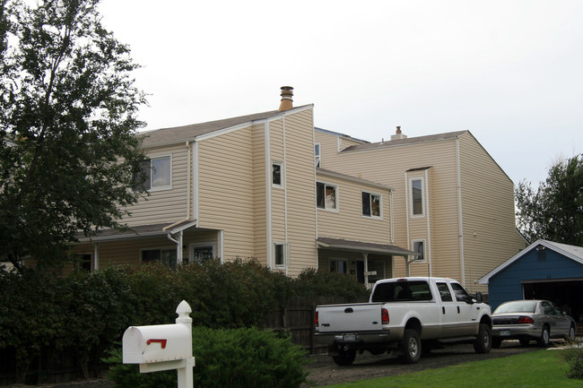 Campus West Condominiums in Lakewood, CO - Building Photo - Building Photo