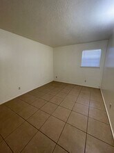 1825 Payne St in Las Cruces, NM - Building Photo - Building Photo