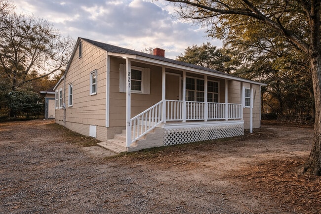 807 McArthur Blvd in Warner Robins, GA - Building Photo - Building Photo