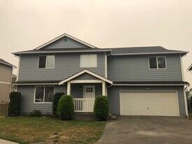 8708 8th Pl NE in Lake Stevens, WA - Building Photo