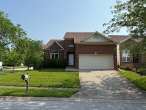 2765 Mable Ln in Lexington, KY - Foto de edificio - Building Photo