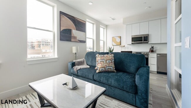 2005 11th St NW, Unit 603 in Washington, DC - Building Photo - Building Photo