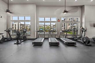 Redbird Ridge Apartments in San Antonio, TX - Foto de edificio - Building Photo