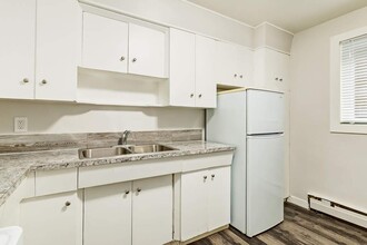 Phelips Apartments in Edmonton, AB - Building Photo - Building Photo