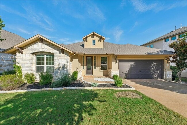 404 Highland Village Dr in Lakeway, TX - Building Photo - Building Photo