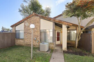 821 Dublin Dr, Unit 141 in Richardson, TX - Building Photo - Building Photo