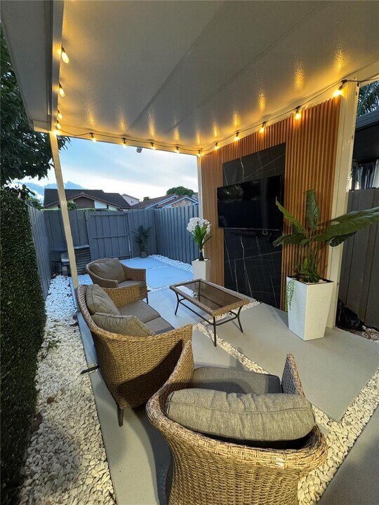 13308 SW 60th Ter in Miami, FL - Building Photo