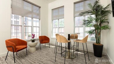 42 John F. Kennedy Blvd in Bayonne, NJ - Building Photo - Building Photo