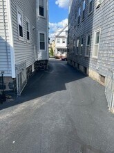 39 Derby St in Somerville, MA - Foto de edificio - Building Photo