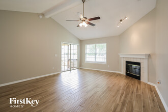 10677 Talon Ct in Jacksonville, FL - Foto de edificio - Building Photo