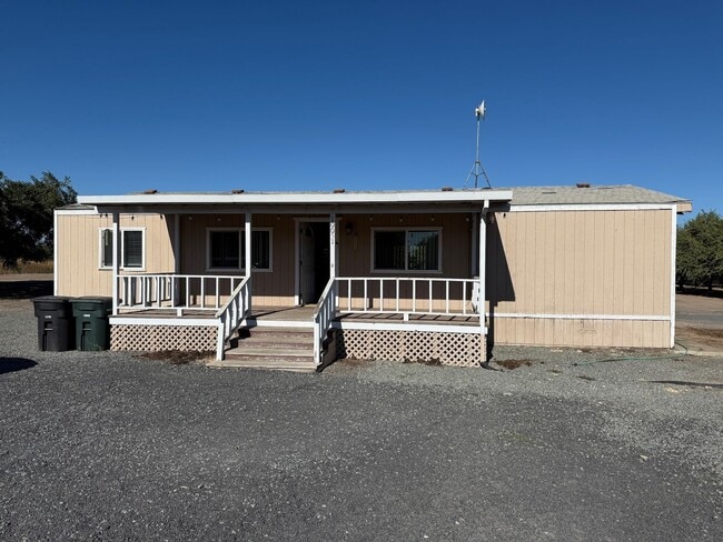 property at 10051 Escalon-Bellota Rd