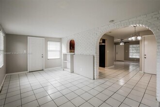 1850 NW 47th Ave in Lauderhill, FL - Building Photo - Building Photo