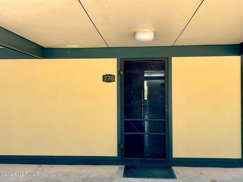 130 Fairway Ave, Unit 270 in Southern Pines, NC - Building Photo