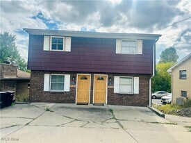3616 Pennsylvania Ave, Unit B in Weirton, WV - Building Photo