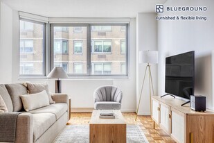 401 E 34th St, Unit SI FL22-ID714 in New York, NY - Building Photo