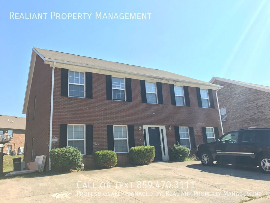 2813 Ryan Cir in Lexington, KY - Building Photo