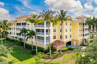 Fountain Court Condominiums in Punta Gorda, FL - Building Photo - Building Photo