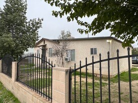 925 Pesante Rd in Bakersfield, CA - Building Photo