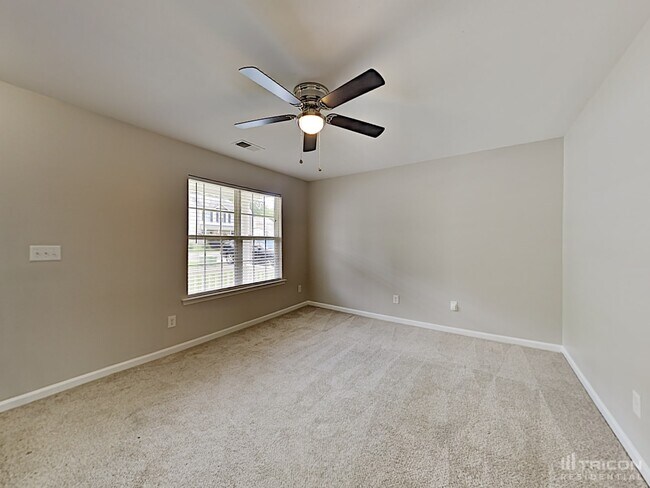 5428 Henderson Oaks Dr in Charlotte, NC - Building Photo - Building Photo