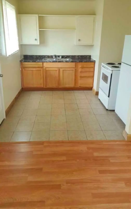 14 N Ritchie Ave in Ravenswood, WV - Building Photo - Building Photo