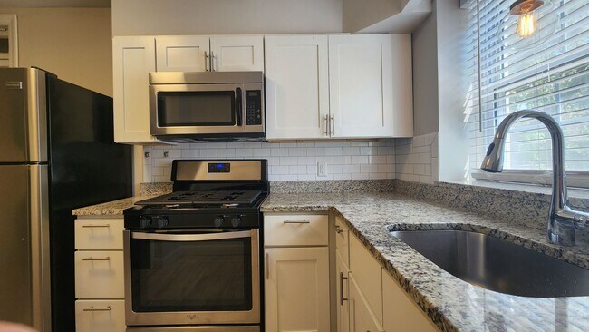 7754 Kingsbury Blvd, Unit 1 in Clayton, MO - Building Photo - Building Photo