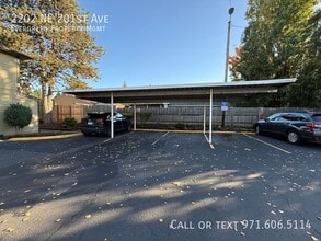 2202 NE 201st Ave in Fairview, OR - Building Photo - Building Photo